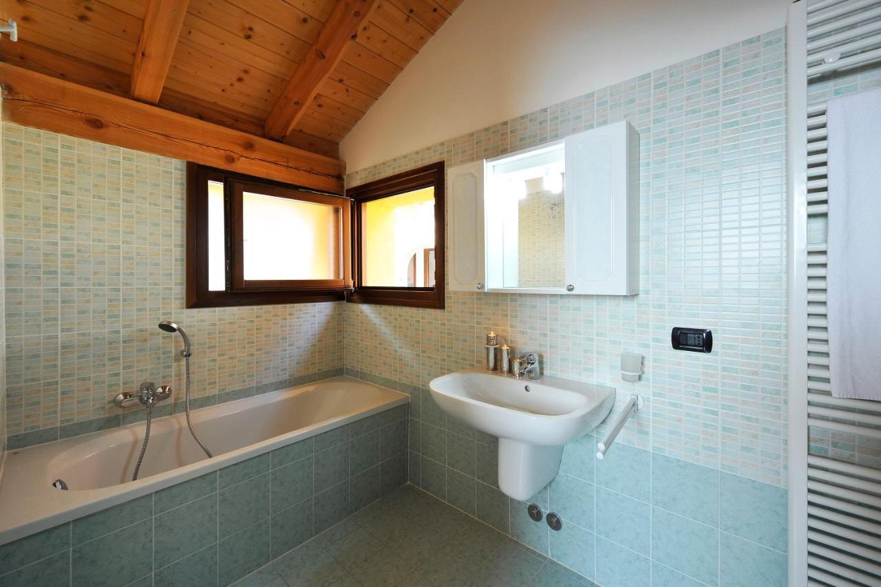 Residence Borgo La Sorgente グラヴェドーナ エクステリア 写真