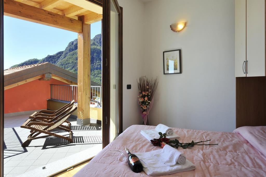 Residence Borgo La Sorgente グラヴェドーナ エクステリア 写真